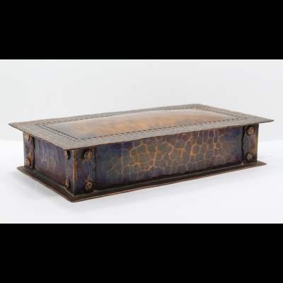RB Reitz Large Handwrought Hammered Copper Arts & Crafts Box Roycroft Style